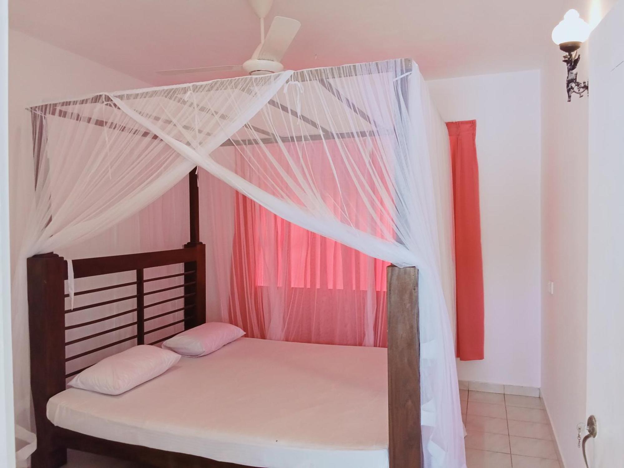 Sihara Rooms & Hostel Matara Exterior photo